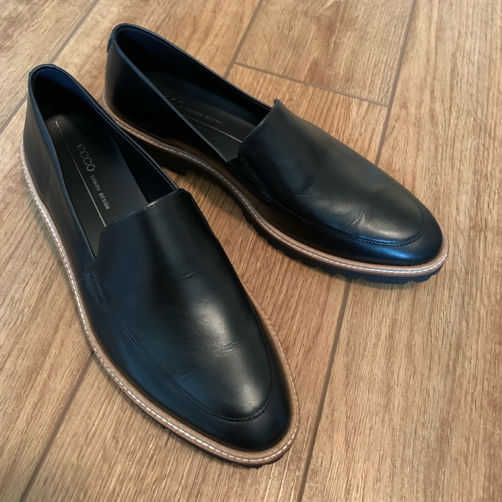 Ecco Women’s Loafer NWOB Sz EU 40-US 9-9.5